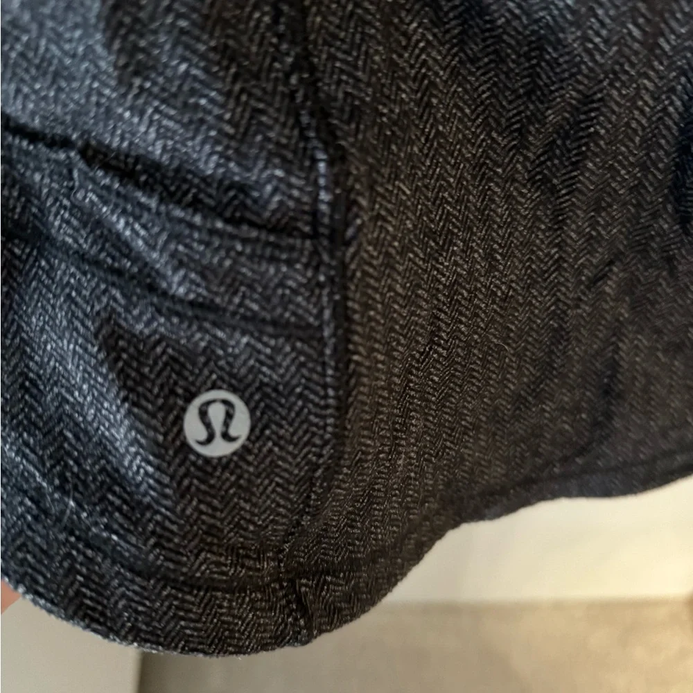 Lululemon Base Runner 1/2 Zip Heathered Herringbone